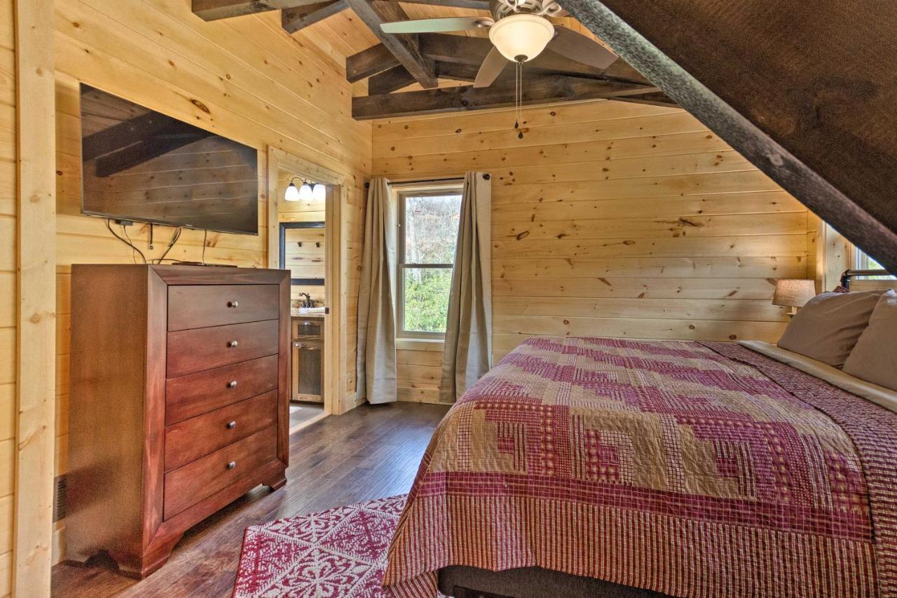 ברייסון סיטי Hilltop Cabin On 5 Acres With Hot Tub And Waterfall! מראה חיצוני תמונה