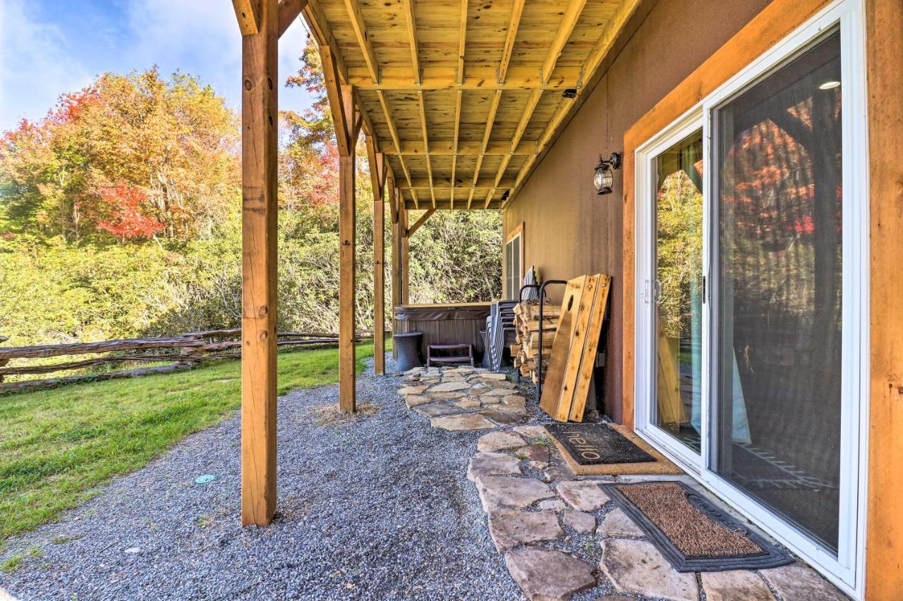 ברייסון סיטי Hilltop Cabin On 5 Acres With Hot Tub And Waterfall! מראה חיצוני תמונה